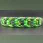 Preview: Halsumfang: 39cm  +/-1 Material: Paracord Typ 3 Breite ca.: 2,5 cm Verschluss: Metall-Klickverschluss / Schnalle Beschläge: ZDG  Farben: Dark Green / Neon Green / Gecko Accessoires: 1x Pfote / 2 Perlen silber